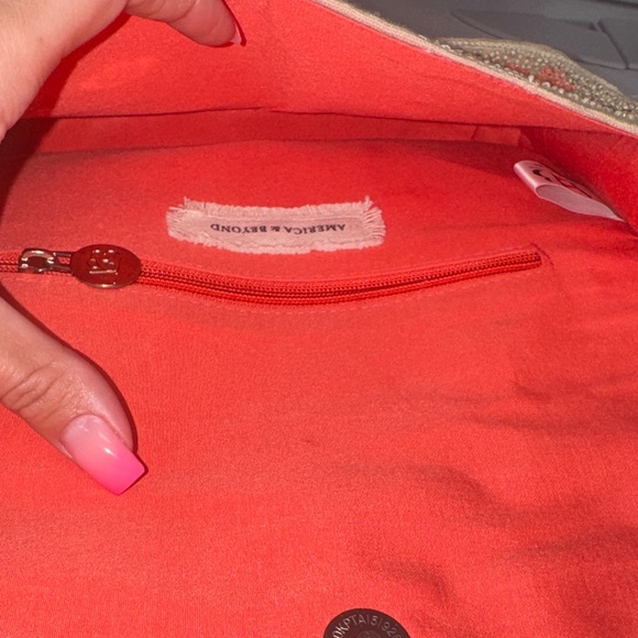 Floral Beaded Handbag - Picture 5 of 5